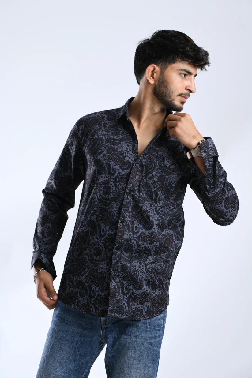 Black printed shirt for men, 100% cotton, trendy and comfortable.