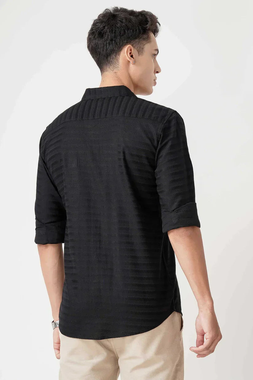 Black striped shirt for men in 100% cotton fabric, featuring a classic design and premium comfort.