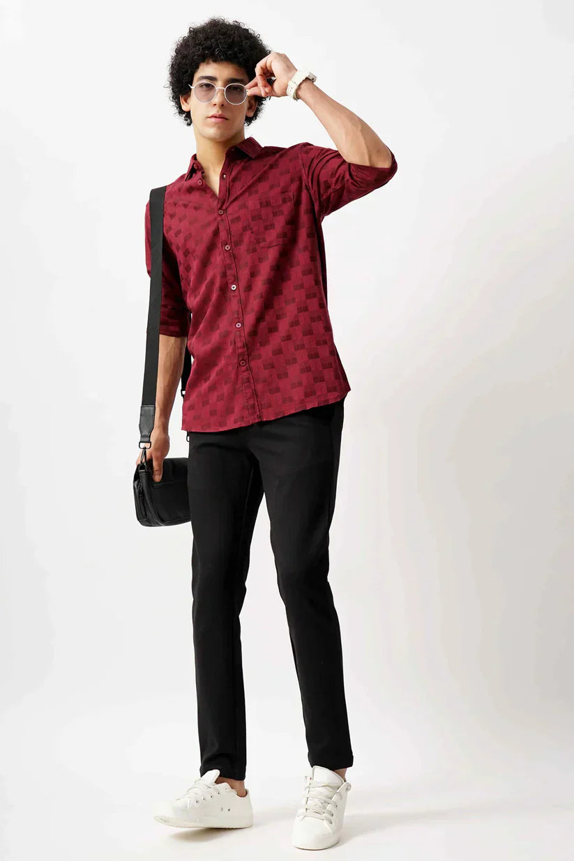 Red jacquard shirt for men, ultra-soft fabric, classic design.