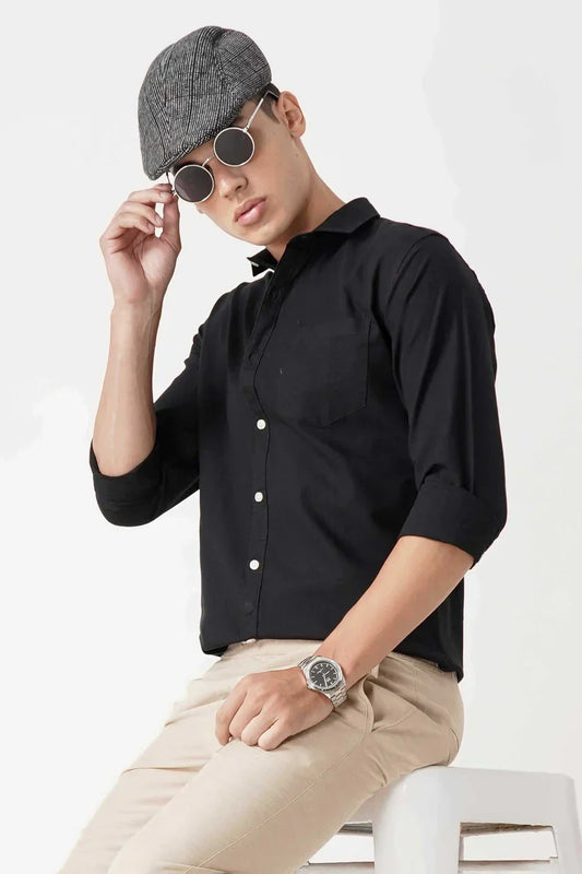 Black linen shirt made from pure Lenin fabric, premium quality.