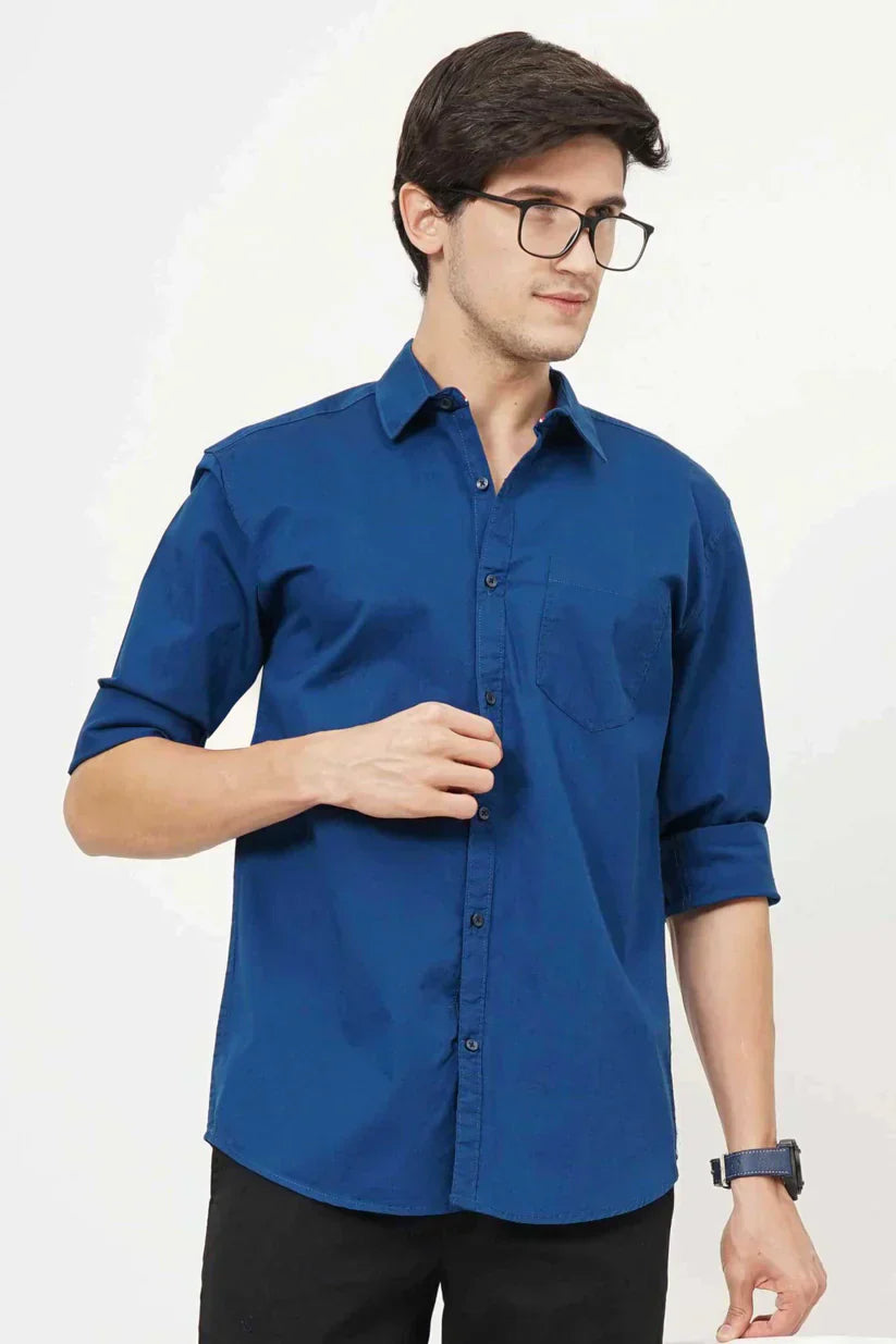 Blue plain shirt for men, 100% cotton, stylish and comfortable.