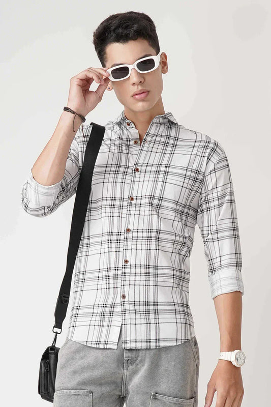 Monochrome check shirt for men in 100% cotton, stylish and comfortable.