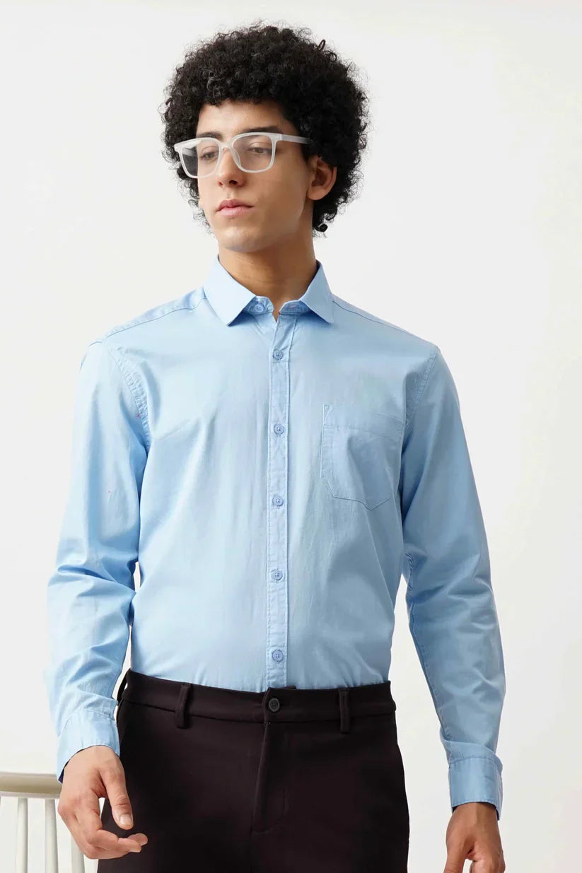 OFFICE BLUE MINIMALIST SHIRT for men made with 100% cotton.