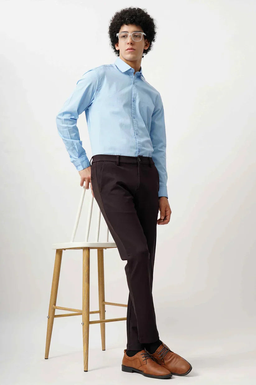 OFFICE BLUE MINIMALIST SHIRT made of 100% cotton for men.